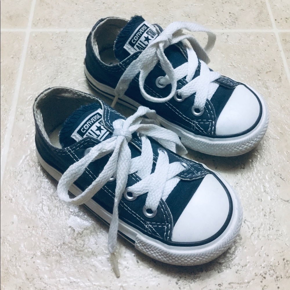 ⭐️ BOYS CONVERSE SHOES ⭐️
